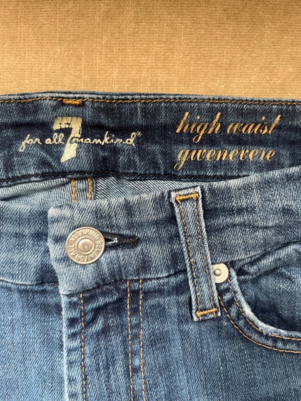 7 For All Mankind High Rise Gwenevere Jeans Medium Blue worn in cotton size 29 - Picture 3 of 8